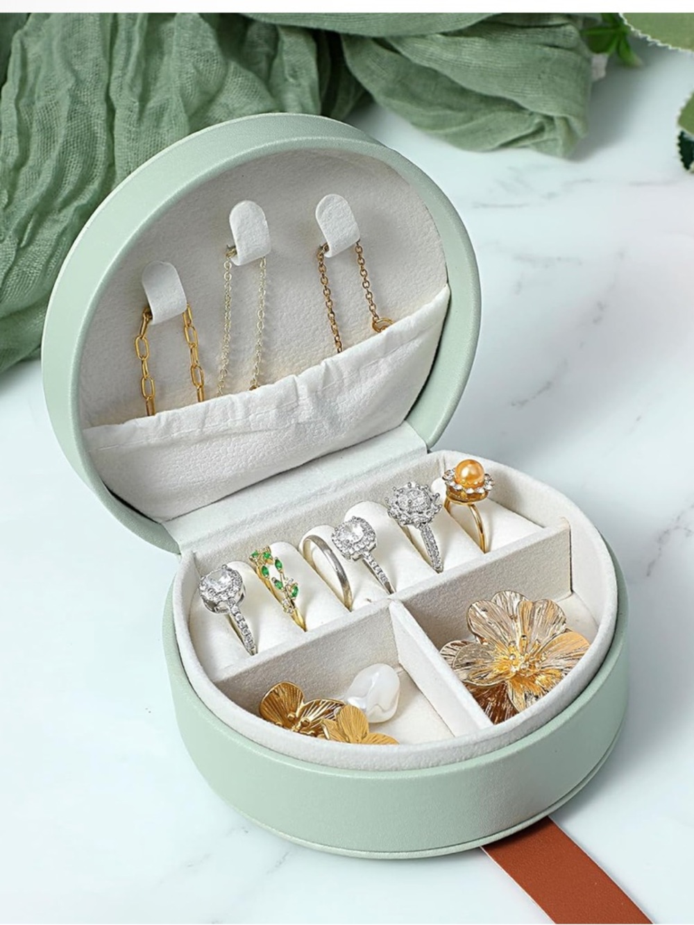 Mint Jewelry Organizer Box with 5 random pieces of Jewelry